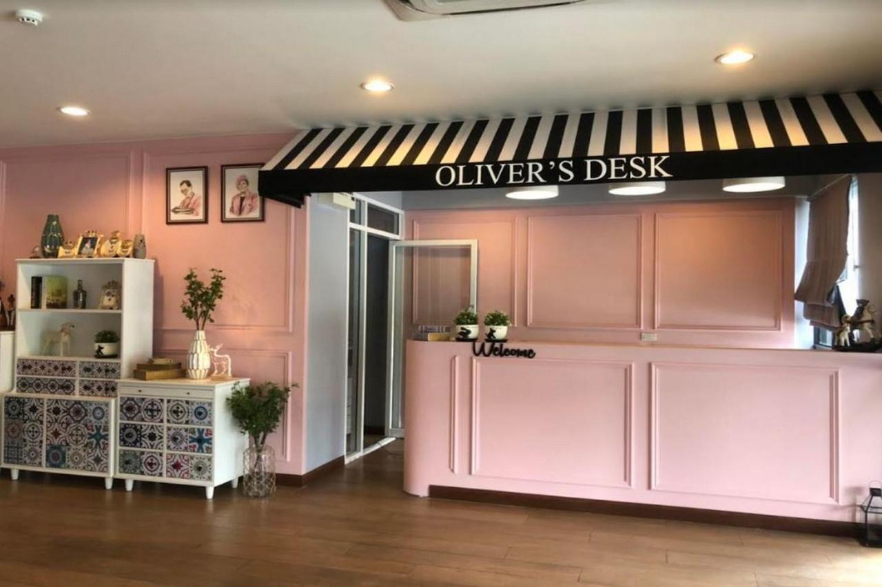 Baan Oliver Srinakarin Banguecoque Exterior foto