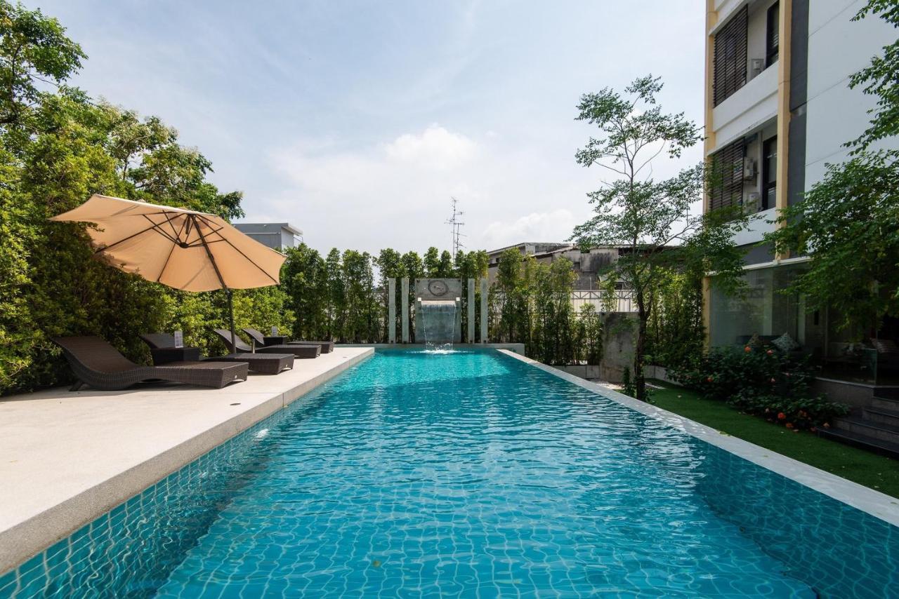 Baan Oliver Srinakarin Banguecoque Exterior foto
